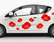 Autoaufkleber „Poppy Twist Set“ lässt Mohnblüten regnen.