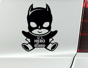 Autoaufkleber "Li’l Hero" für große und kleine Comic-Fans