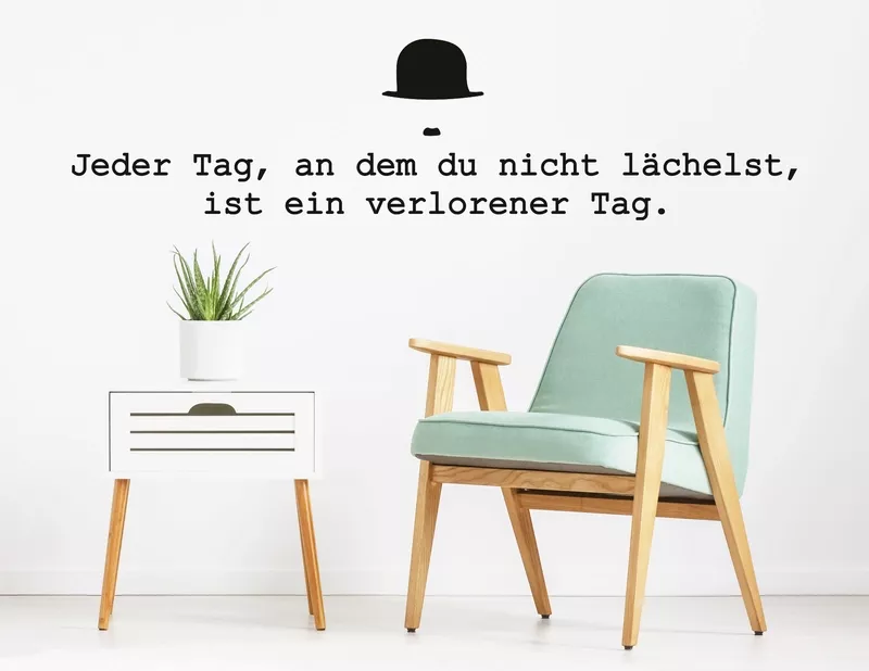 Wandtattoo "Jeden Tag lachen" mit Spruch von Charlie Chaplin