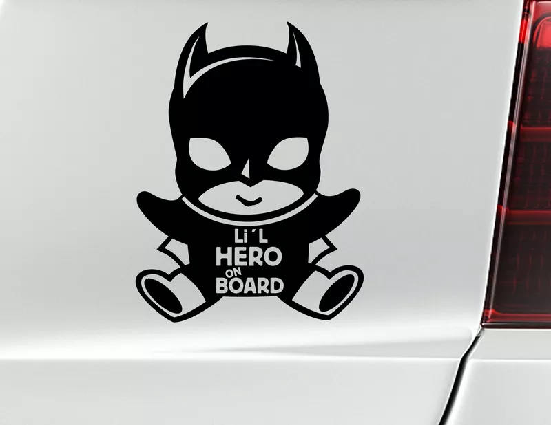 Autoaufkleber "Li’l Hero" für große und kleine Comic-Fans Autoaufkleber "Li’l Hero" für große und kleine Comic-Fans