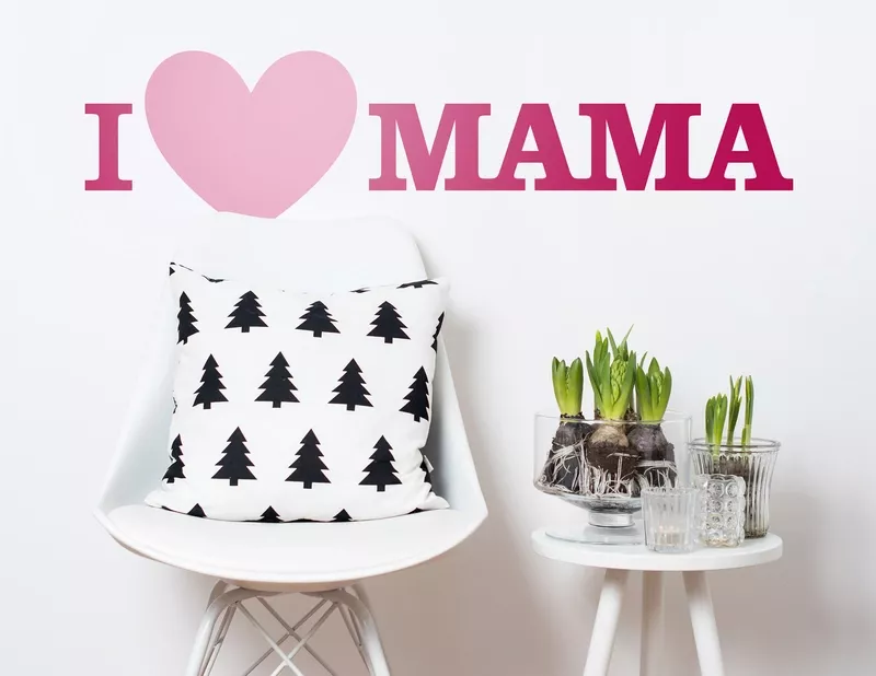 Wandtattoo mit süßer Message: „I love Mama“